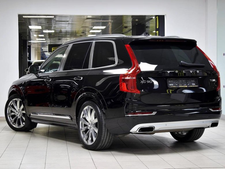 Новая вольво хс 90