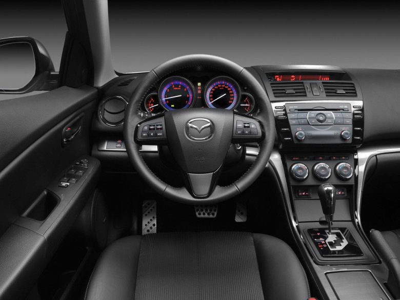 Мазда 6 седан салон