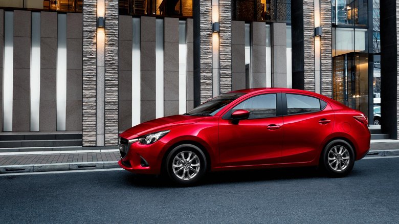 Mazda 2 2015