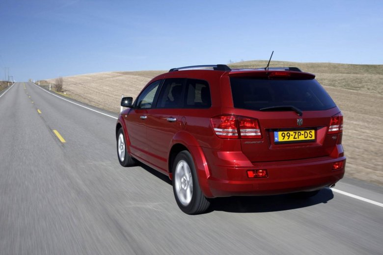 Додж джорни 2012