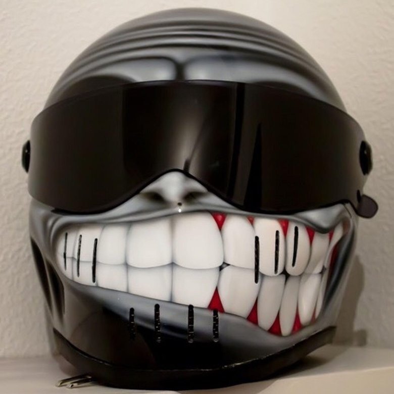 Классные шлемы для мотоциклов