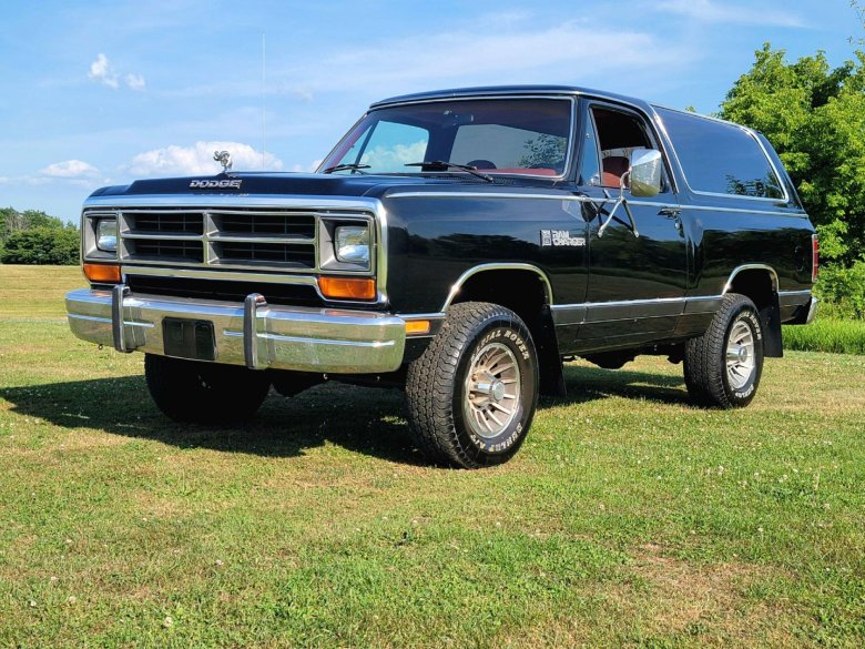 Dodge ramcharger 1988