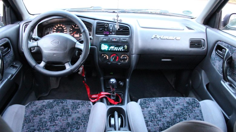 Nissan primera p11 салон