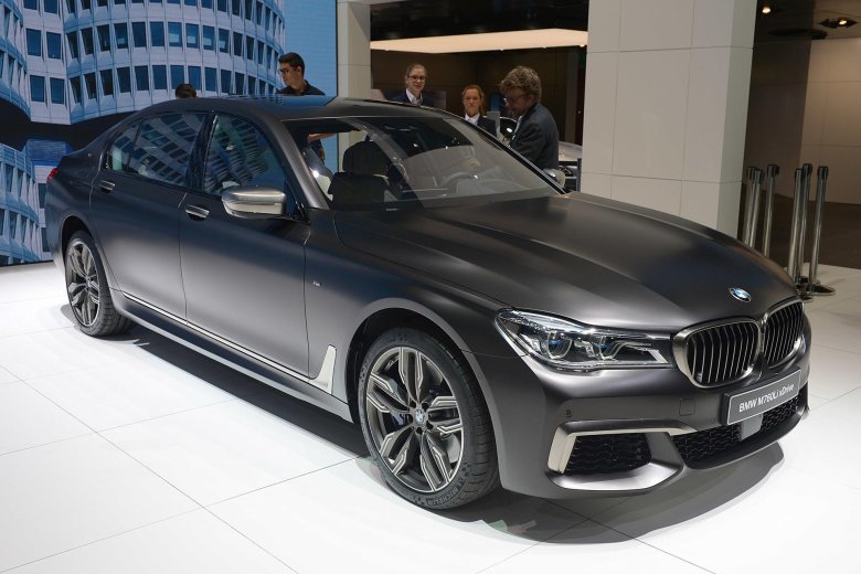 Bmw m760li 2017
