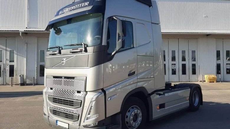 Вольво тягач новый