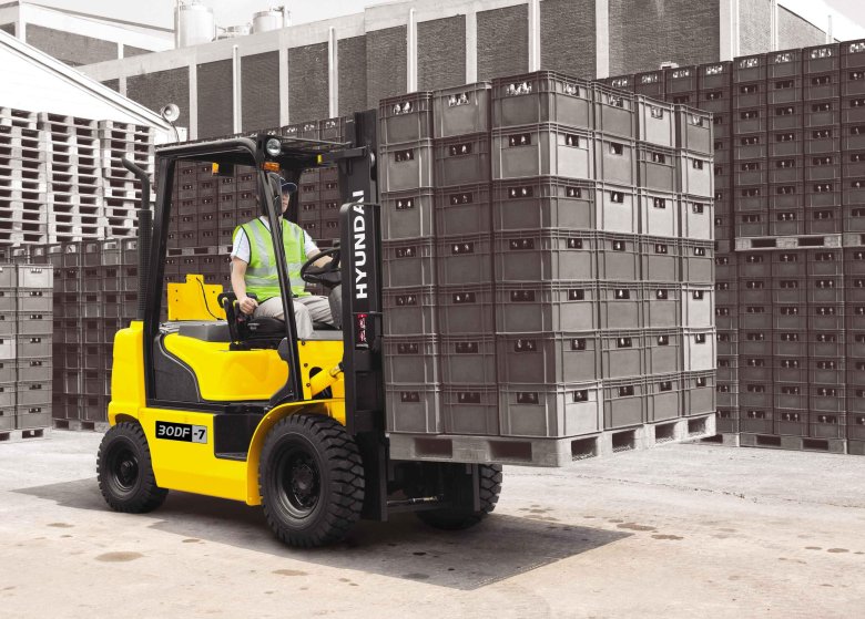 Вилочный погрузчик хендай 3т