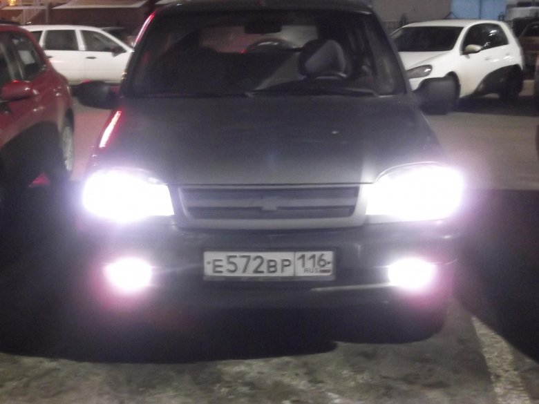 Лампа противотуманки нива шевроле