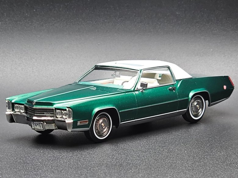 Коллекционная масштабная модель автомобиля