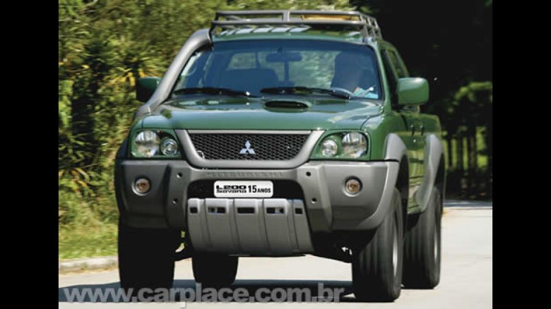 Mitsubishi l200 triton savana