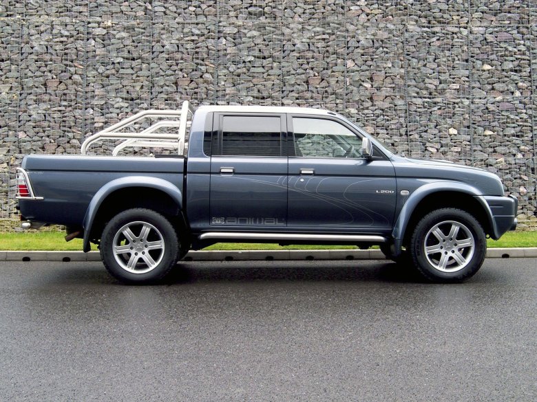 Мицубиси л200 2005