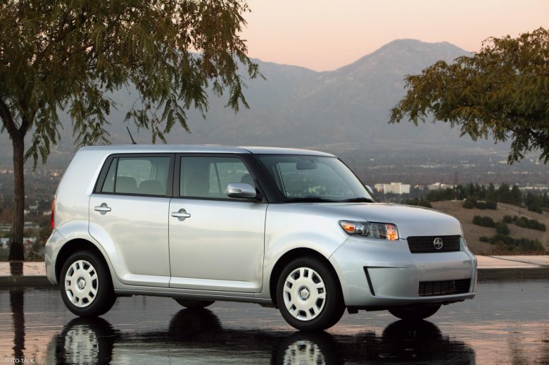 Scion xb 2010