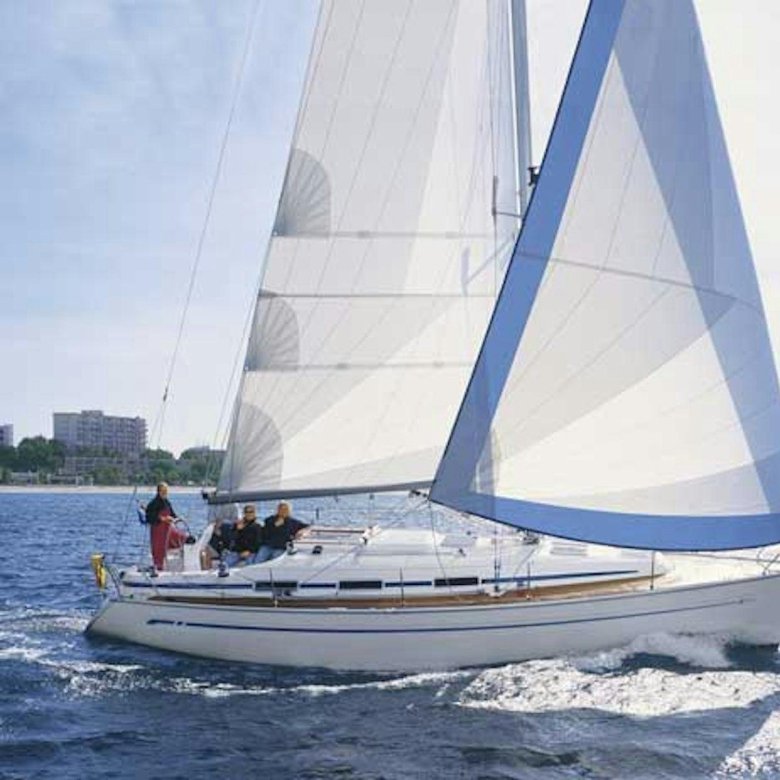 Лодка парусная