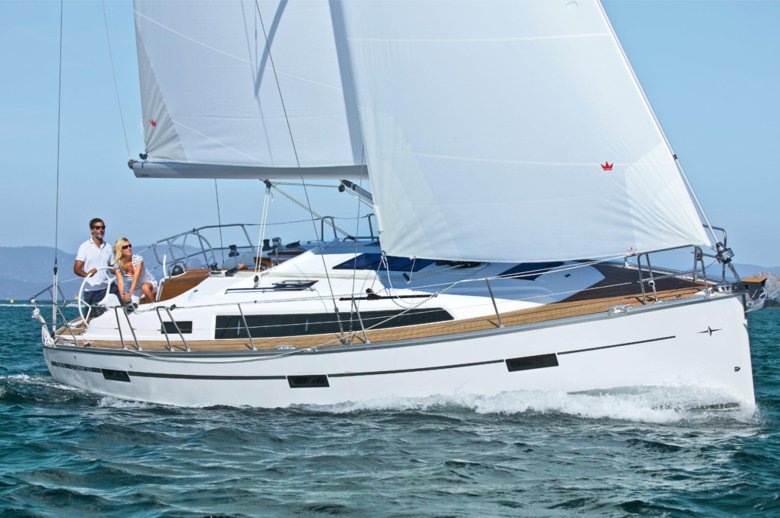 Яхта bavaria 42
