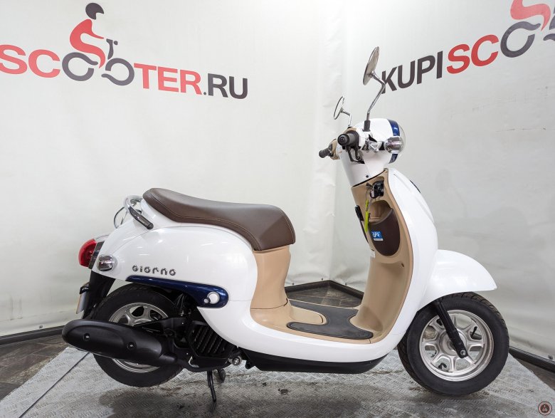 Скутер honda giorno
