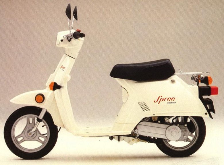 Скутер honda tact ab 07