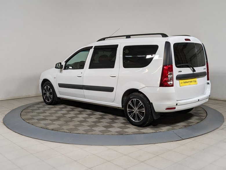Лада ларгус белая
