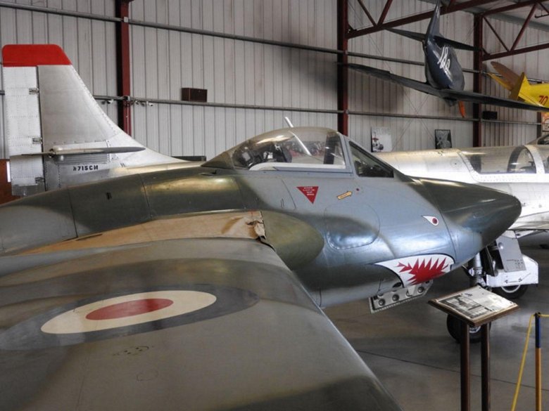 De havilland dh.100 vampire