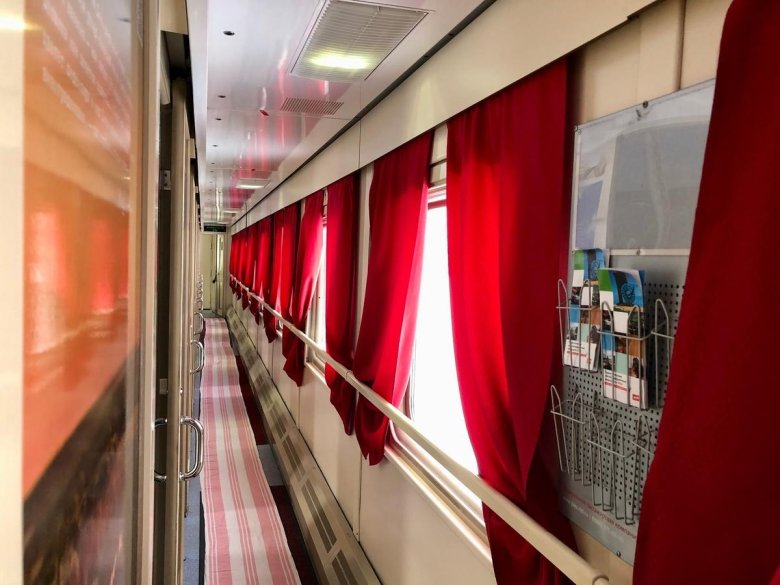 Фирменный поезд москва волгоград 001