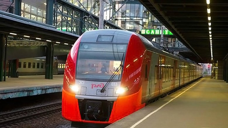 Скоростной поезд ласточка