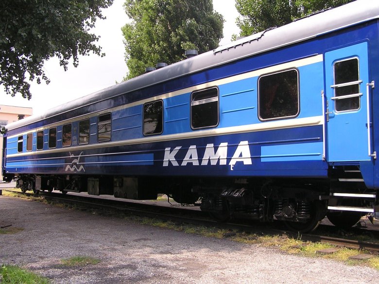 Фирменный поезд кама