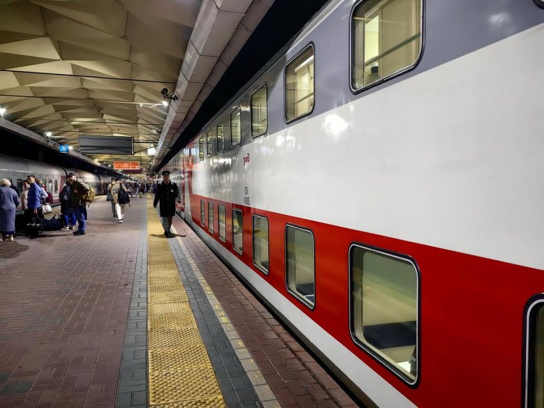 2 этажный поезд санкт-петербург москва