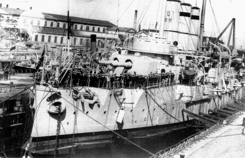 Эскадренный броненосец евстафий