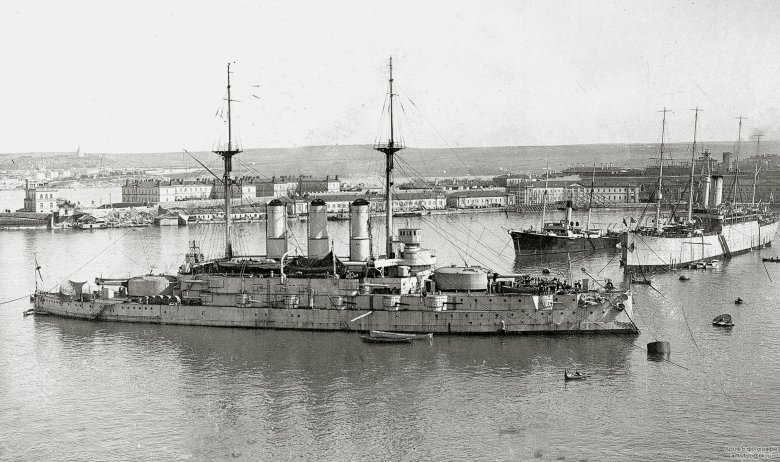 Эскадренный броненосец евстафий