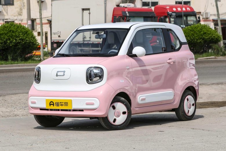 Китайская электромобиль