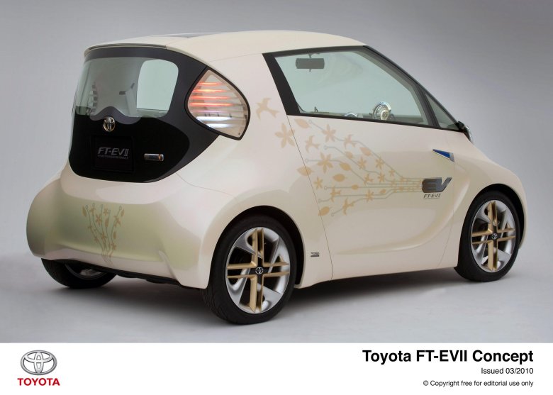 Электроавтомобиль toyota