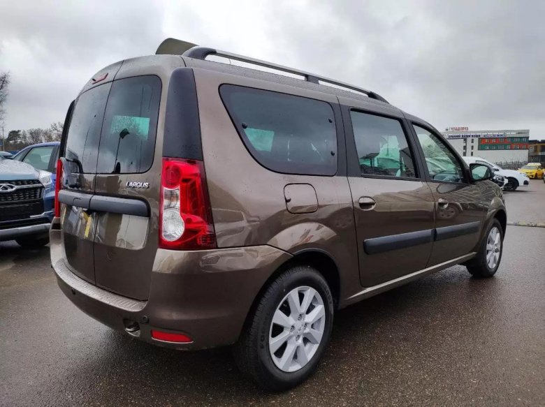 Новая лада ларгус