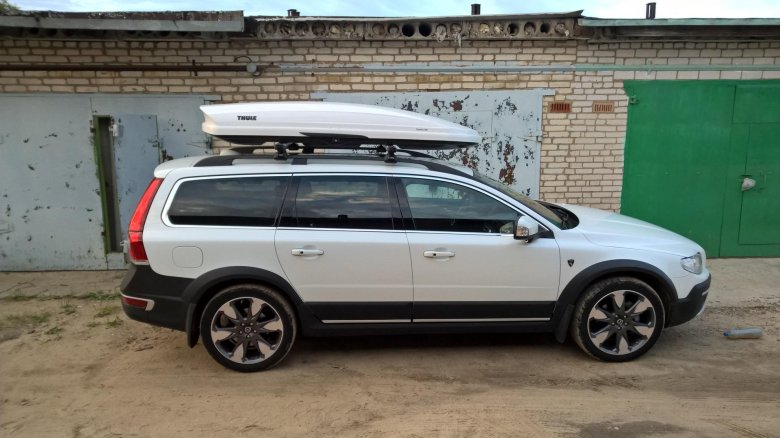 Volvo xc70 thule
