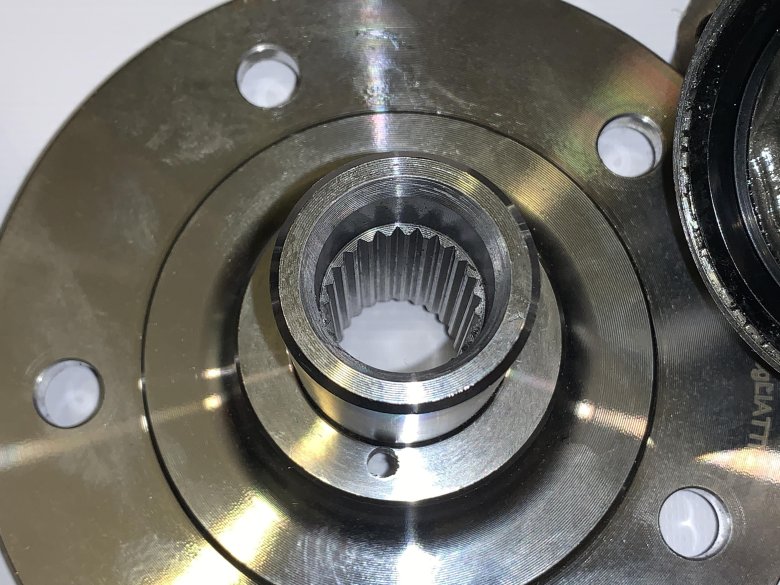 Ступица нива тревел