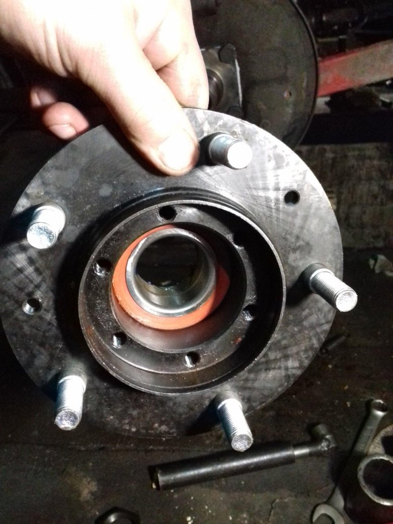 Подшипник задней полуоси нива 21213