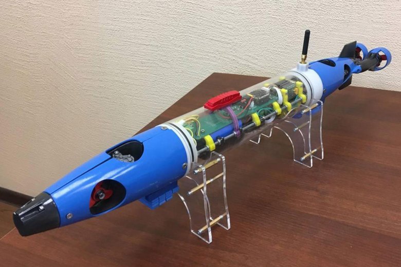 Миниатюрный подводный робот