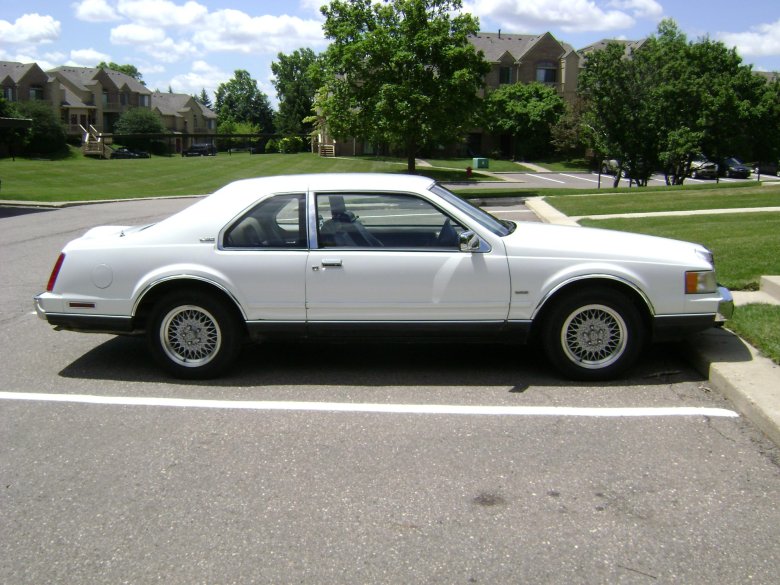 Lincoln continental mark