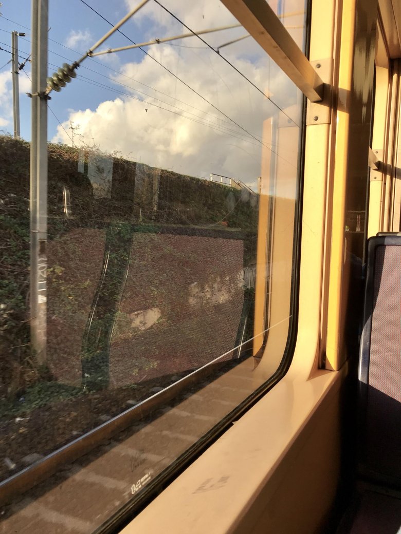 Окна поезда