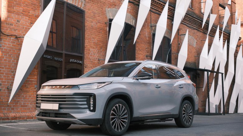 Автомобиль exeed