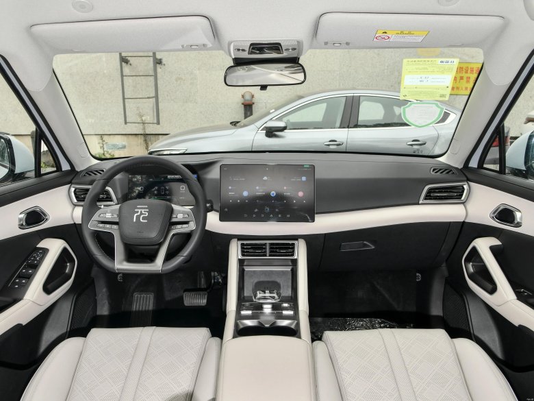 Китайская электромобиль