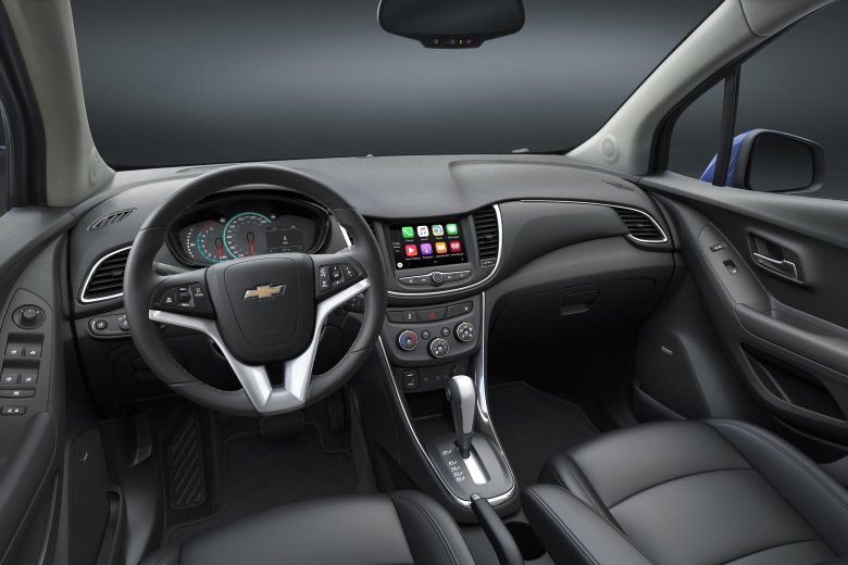 Chevrolet tracker 2017 салон