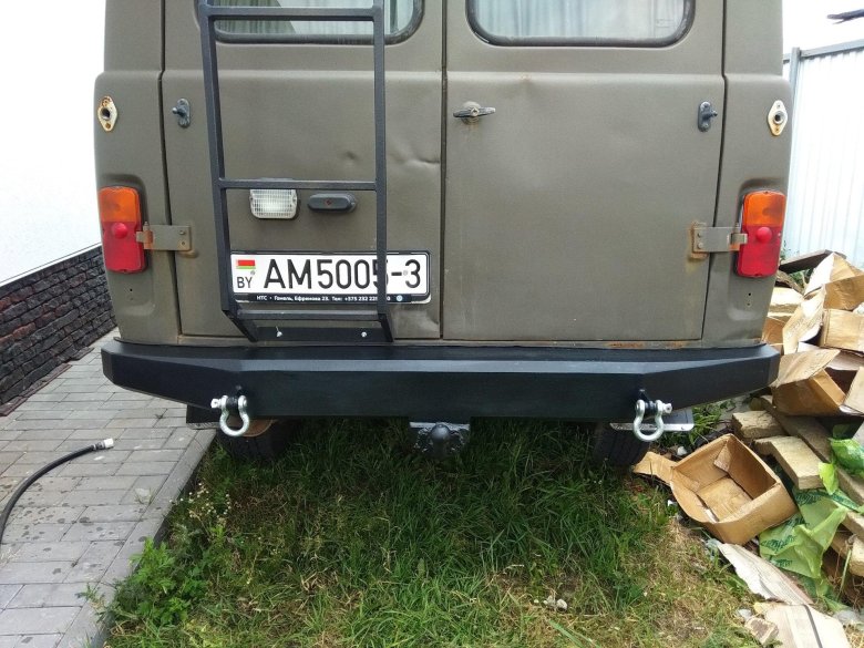 Задний бампер уаз 390995
