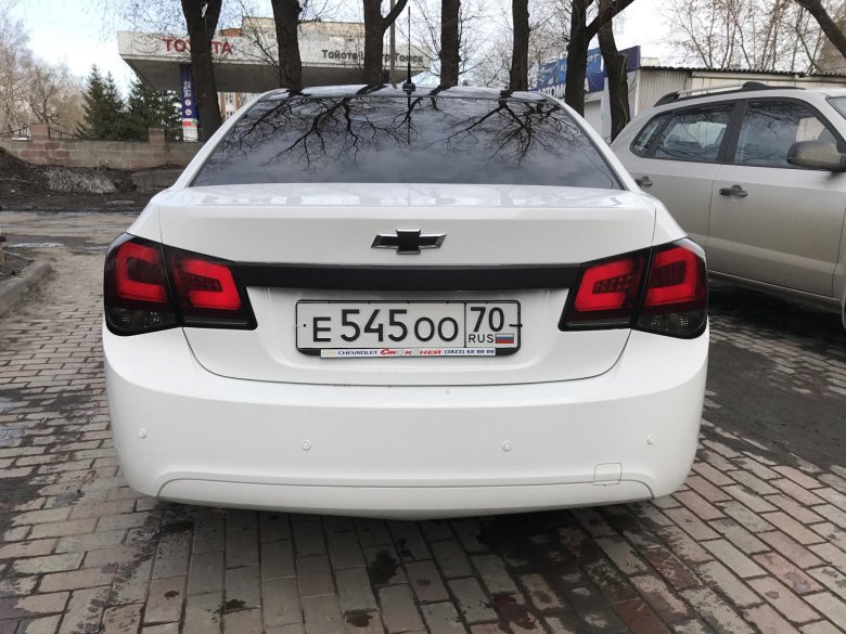 Chevrolet cruze сзади 2012
