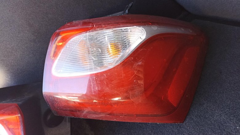 Фонарь задний левый ford focus