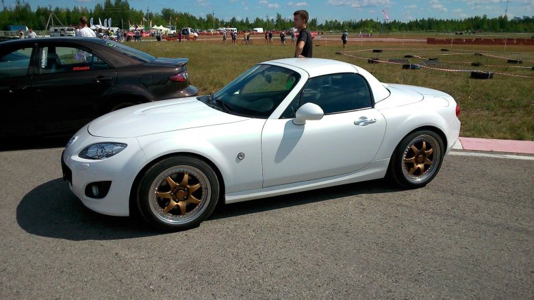 Mazda mx-5 miata nb