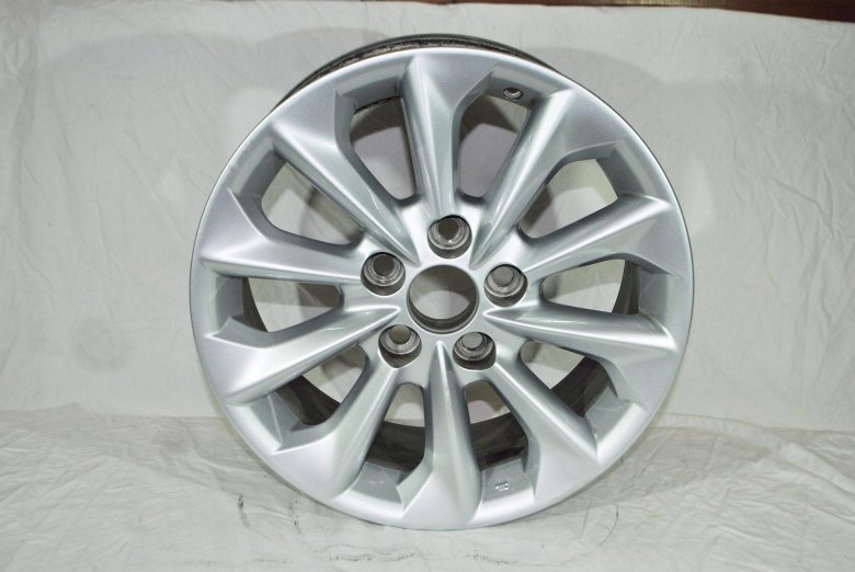 Диск колесный литой r16 тойота камри