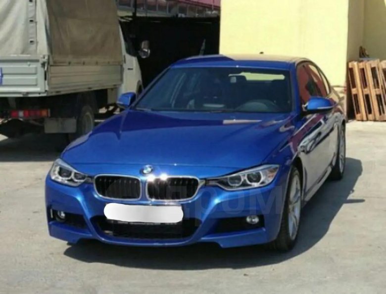 Bmw 320i f30 синяя
