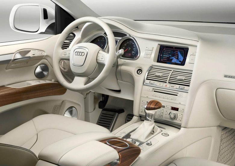 Audi q7 белый салон