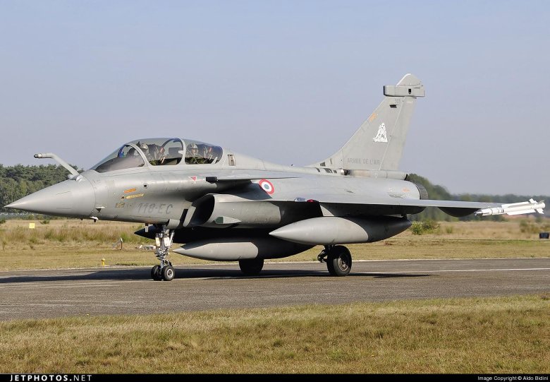 Истребитель рафаль