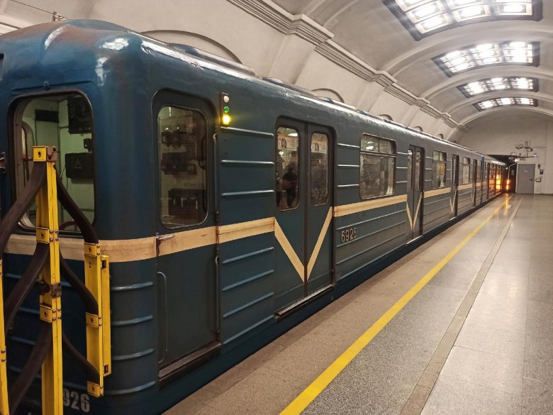 Городской электрический транспорт