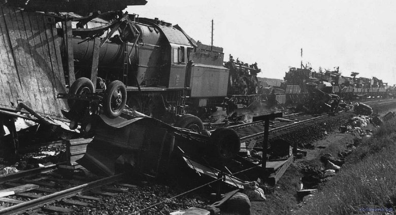 Эшелон с эвакуированными в годы войны 1941