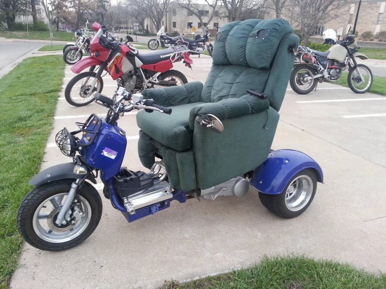 Смешной мопед